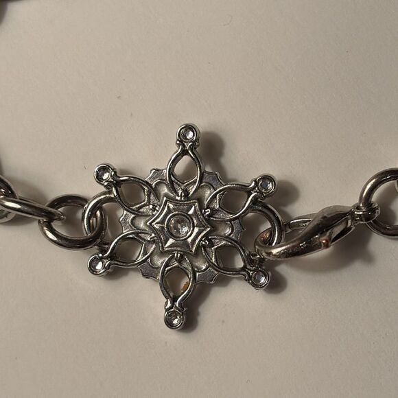 Silver Tone Chain Bracelet with Snowflake with small rhinestones - Picture 2 of 5